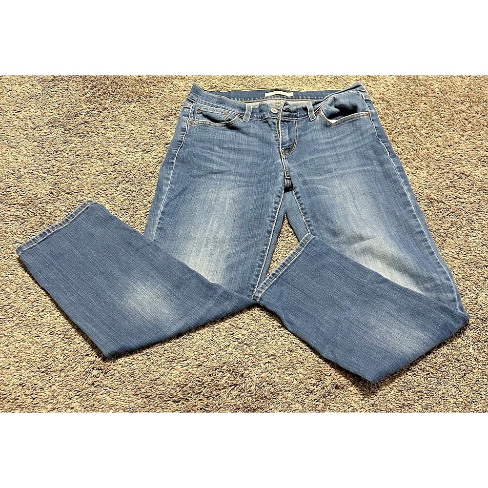 Levi's Medium Wash Mid-Rise Boyfriend Jeans Women's Size 28 - Blank Red Tag